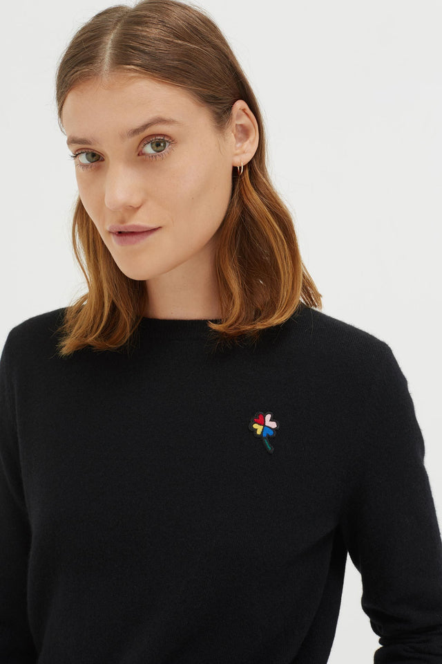 Black Clover Badge Cashmere Sweater image 2
