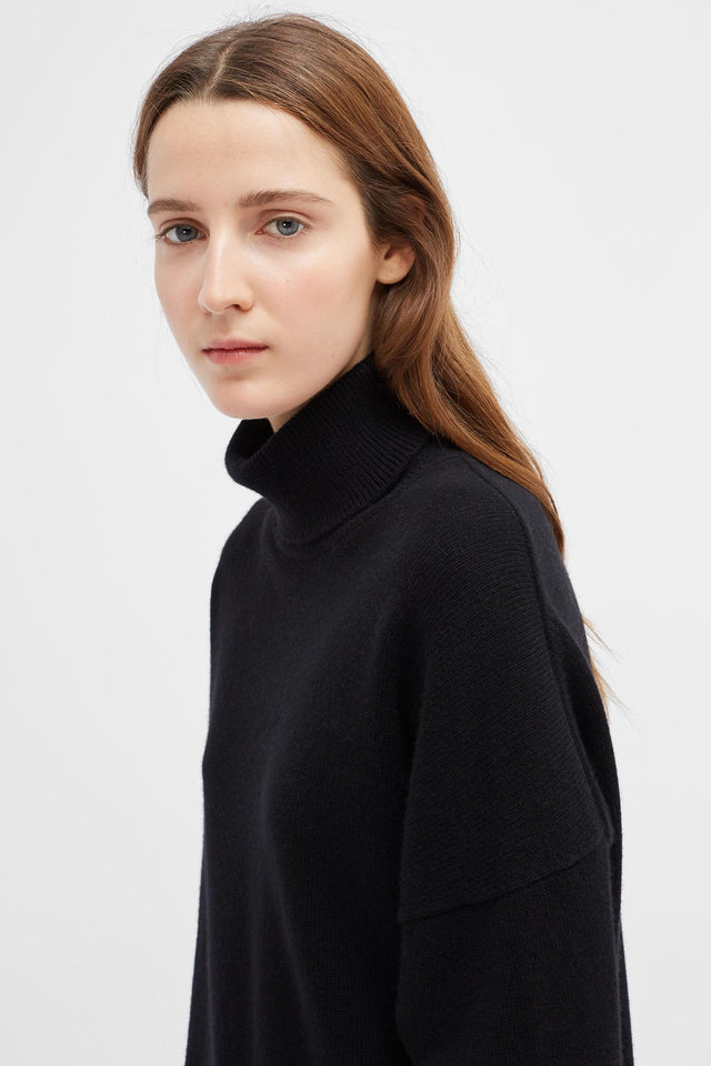 Black Cashmere Rollneck Sweater image 1